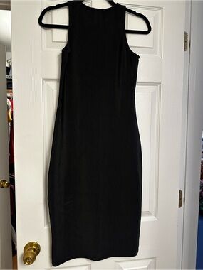 Heart Hips Black Ribbed Sleeveless Midi Dress